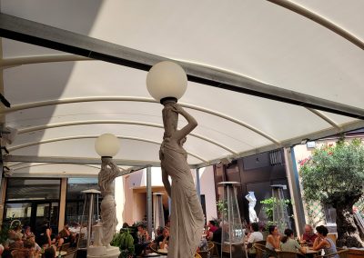 Texabri a conçu et fabriqué l'abri terrasse du restaurant San Remo à Gérardmer